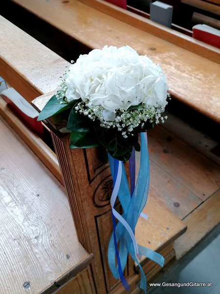 Kirche Kapelle Maria Ebene Frastanz Sängerin Hochzeitssängerin Trauung Solomusikerin Hochzeit Trauung Vorarlberg Kirche www.gesangundgitarre.at Gesang Gitarre Yvonne Brugger