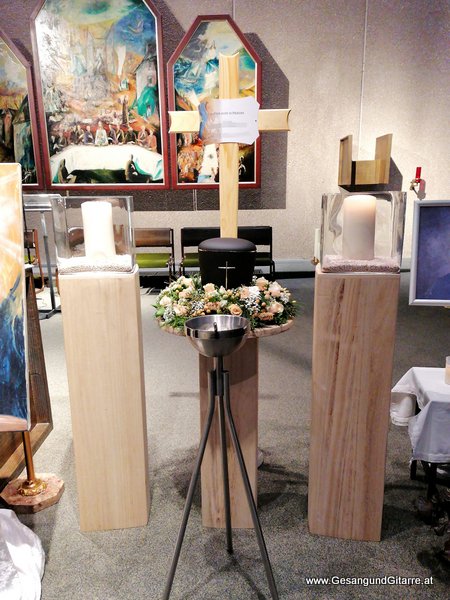 Kirche Lustenau Guthirtenkirche Vorarlberg Verabschiedung Trauerfeier Beerdigung Verabschiedung Totenwache Musik Kirche Solomusikerin Sängerin mit Gitarre www.trauer-musik.at www.gesangundgitarre.at Gesang Gitarre Yvonne Brugger Trauersängerin Kirchensängerin Kirche Trauerfeier Beerdigung Verabschiedung Vorarlberg Musik Kirche Sängerin mit Gitarre www.trauer-musik.at www.gesangundgitarre.at Gesang Gitarre Yvonne Brugger Trauersängerin Kirchensängerin