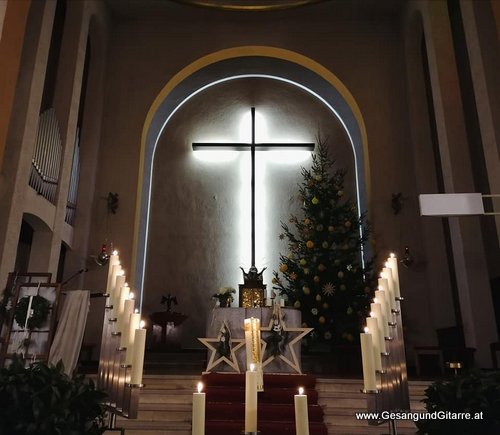 Sängerin Trauerfeier Bludenz Trauersängerin Gitarre Musik Kirche Beerdigung Begräbnis