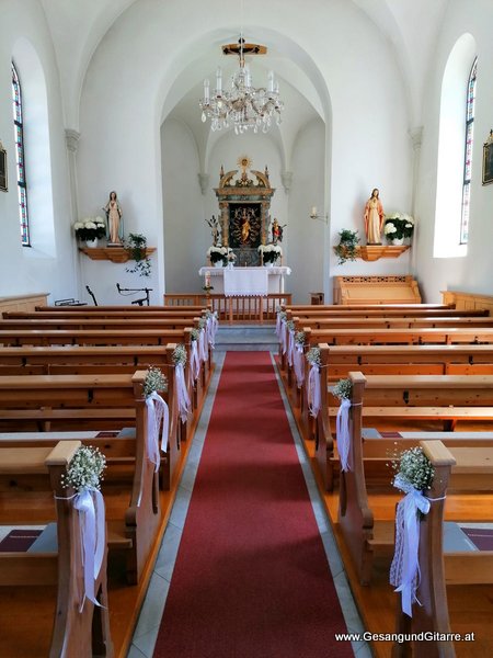 Laterns Musik Sängerin Hochzeitssängerin Hochzeit Trauung Vorarlberg Kirche www.gesangundgitarre.at Gesang Gitarre Yvonne Brugger